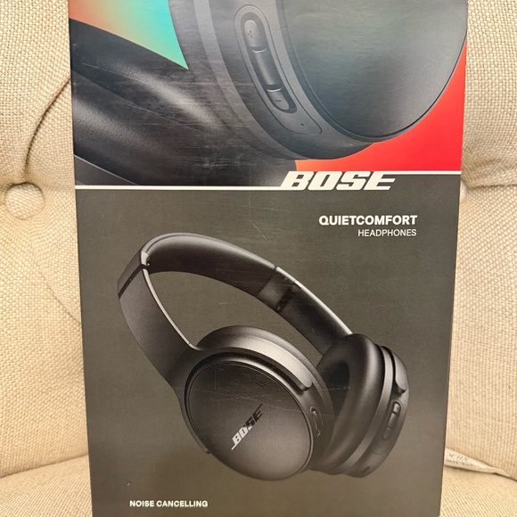 NEW Bose QuietComfort Headphones Wireless Bluetooth Noise Canceling Black NIB - Picture 5 of 10
